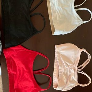 Lululemon bras (4)